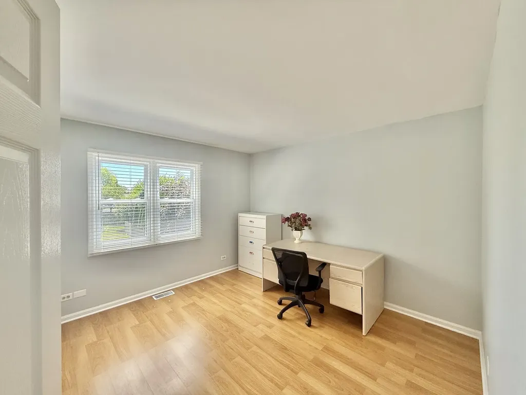 1582 Hinterlong Lane Naperville IL 60563
