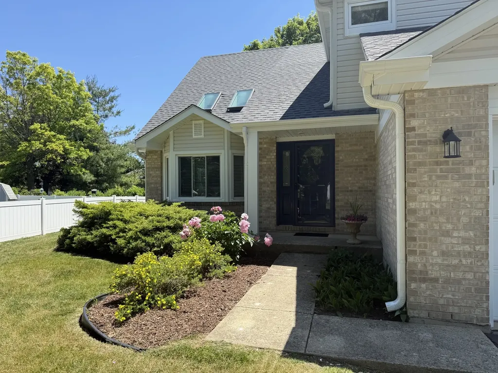 1582 Hinterlong Lane Naperville IL 60563