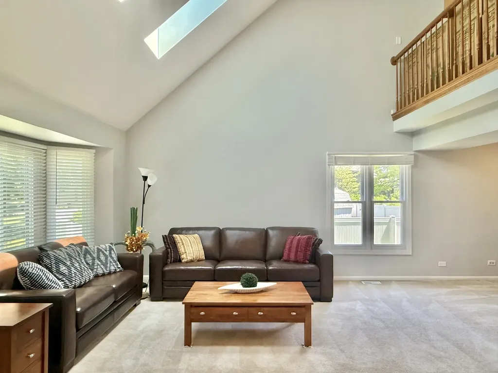 1582 Hinterlong Lane Naperville IL 60563