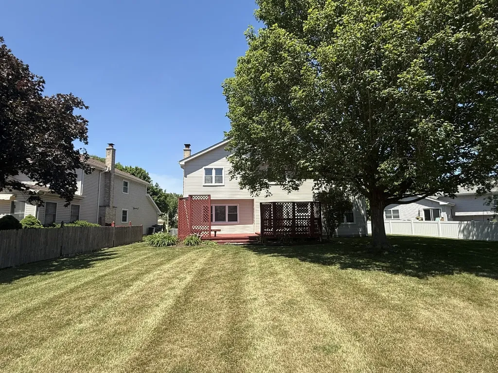 1582 Hinterlong Lane Naperville IL 60563