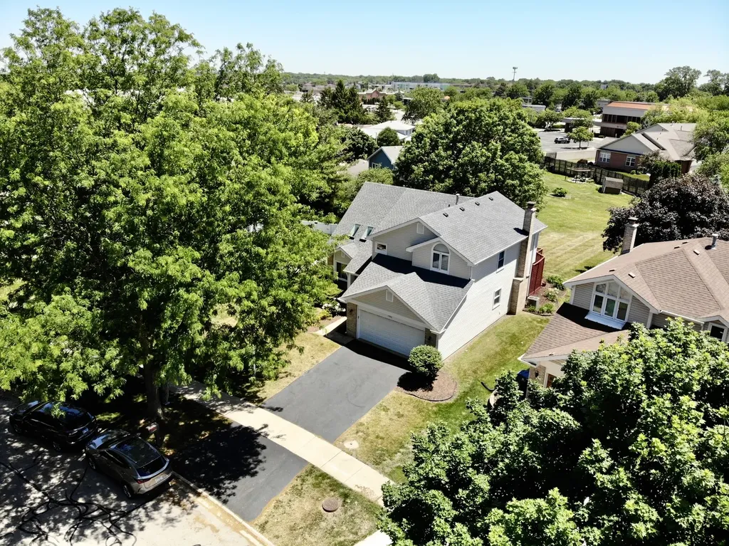 1582 Hinterlong Lane Naperville IL 60563