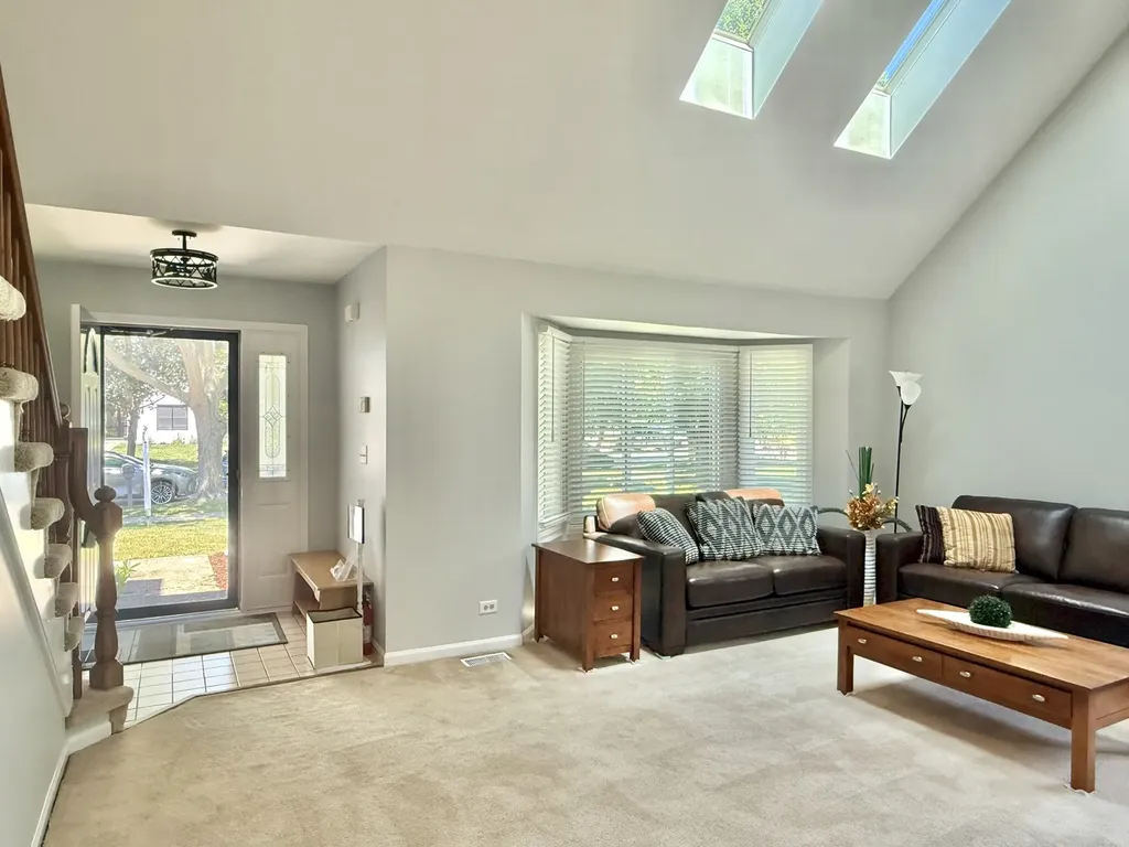 1582 Hinterlong Lane Naperville IL 60563