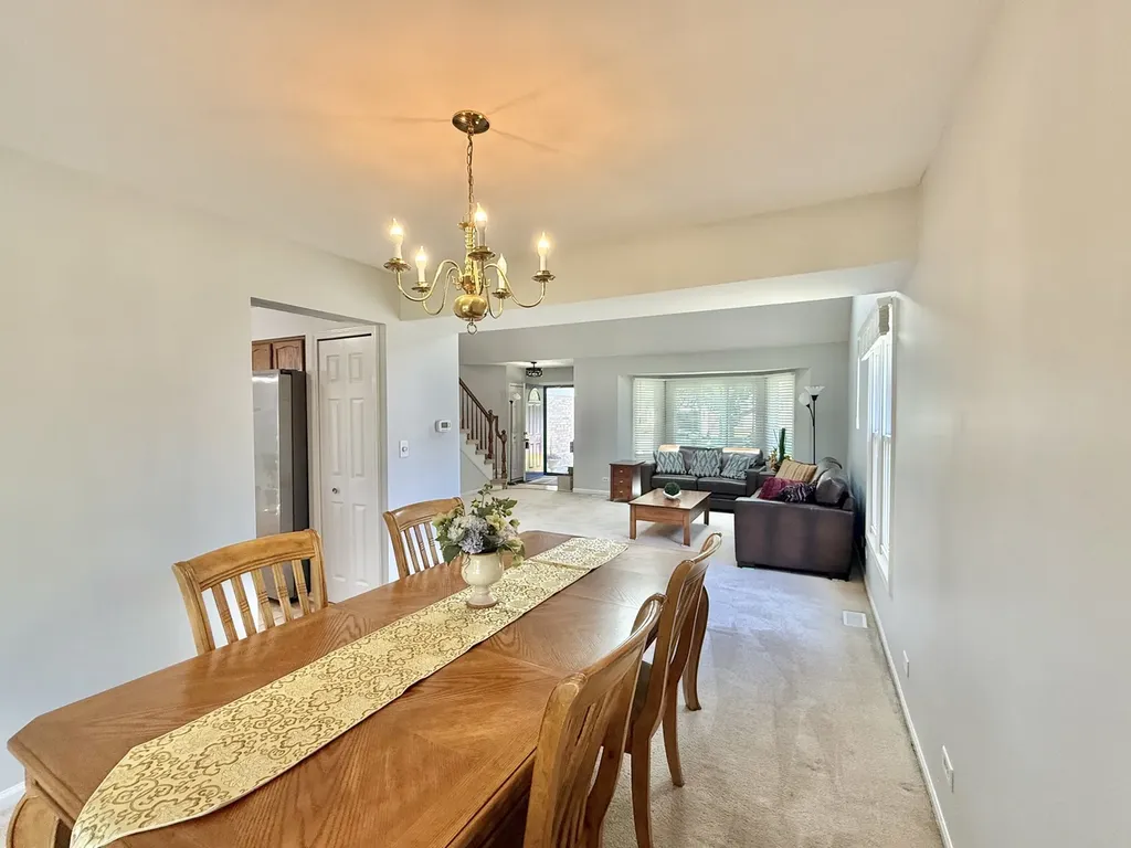 1582 Hinterlong Lane Naperville IL 60563
