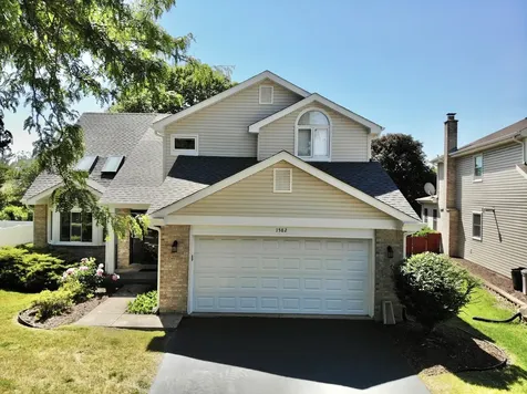 1582 Hinterlong Lane Naperville IL 60563