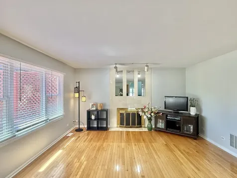 1582 Hinterlong Lane Naperville IL 60563