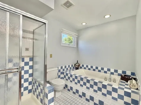 1582 Hinterlong Lane Naperville IL 60563