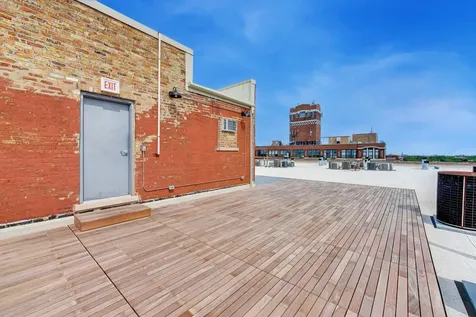 1733 West Irving Park Road Chicago IL 60613