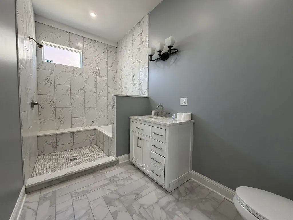 600 North Pine Avenue Chicago IL 60644