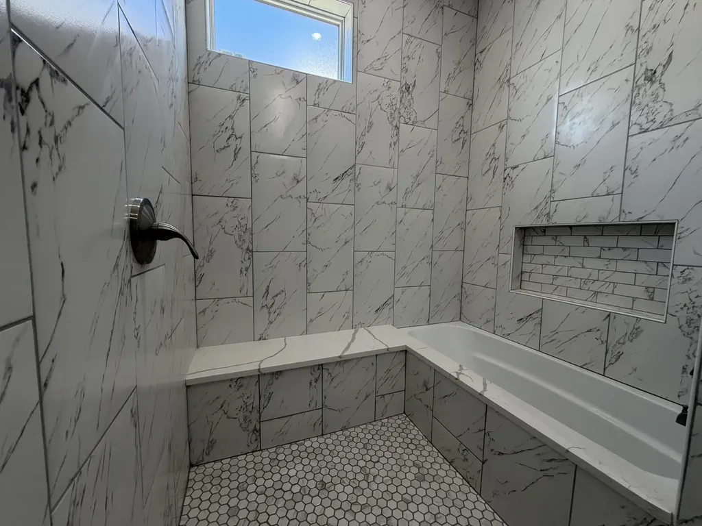 600 North Pine Avenue Chicago IL 60644