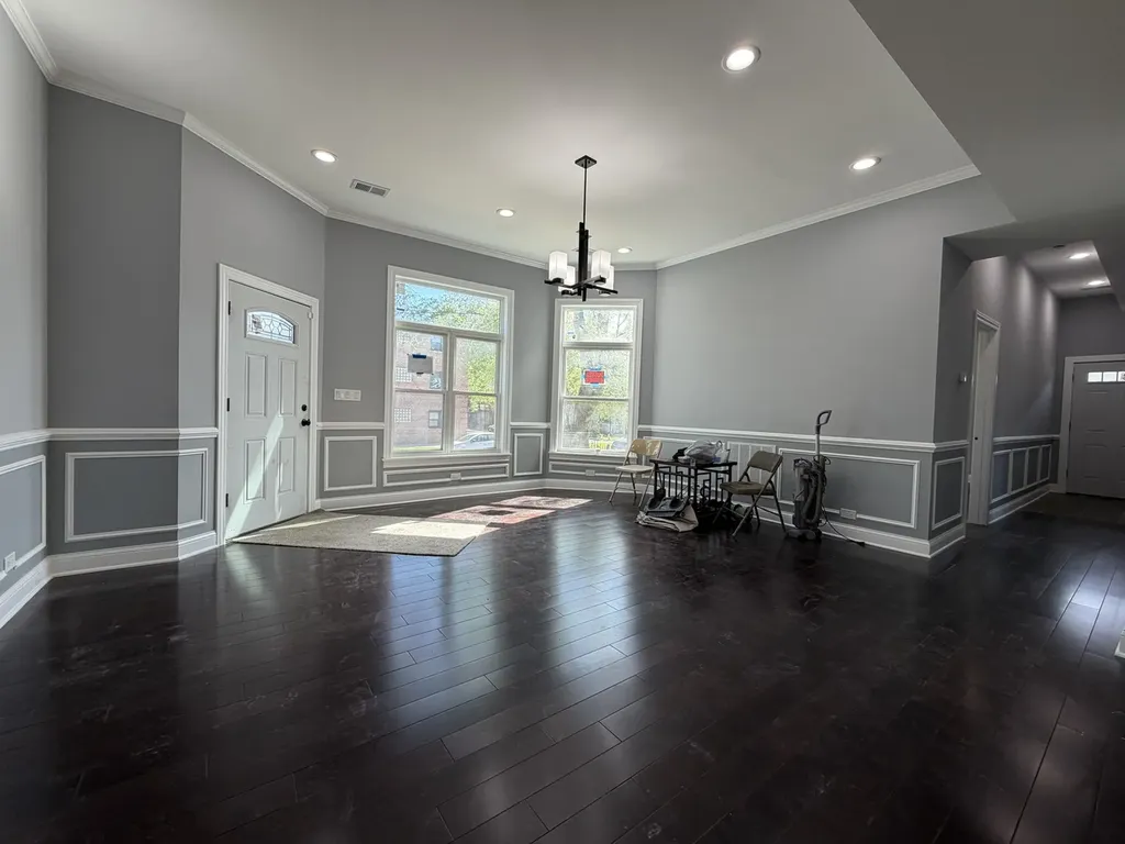 600 North Pine Avenue Chicago IL 60644