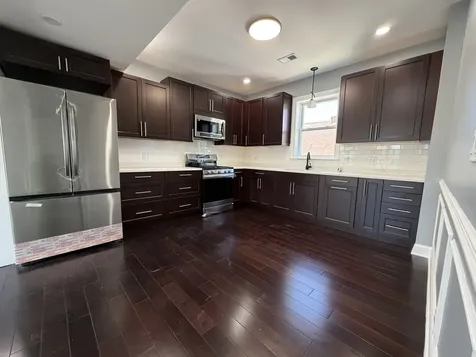 600 North Pine Avenue Chicago IL 60644