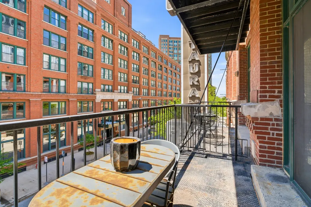 420 West Ontario Street Chicago IL 60654