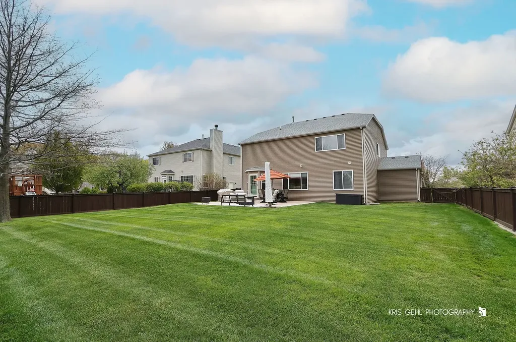 992 Mackenzie Drive Antioch IL 60002