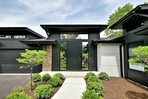 3460 Whirlaway Drive Northbrook IL 60062
