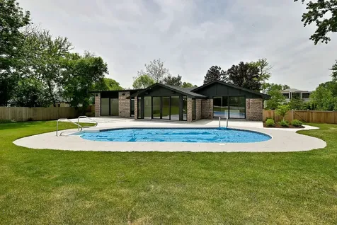 3460 Whirlaway Drive Northbrook IL 60062