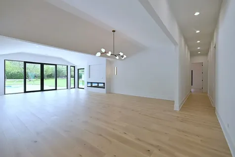 3460 Whirlaway Drive Northbrook IL 60062