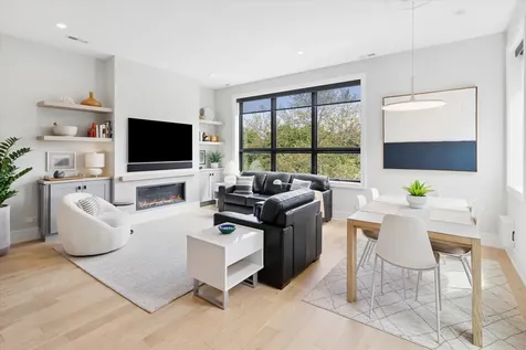 4020 North California Avenue Chicago IL 60618