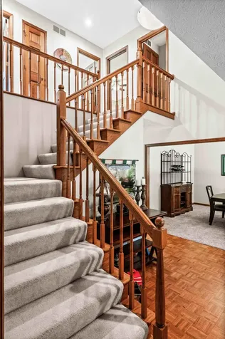 25 Bay Pointe Drive Bloomington IL 61704