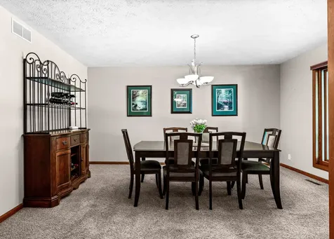 25 Bay Pointe Drive Bloomington IL 61704