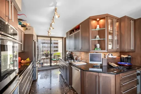 1410 North State Parkway Chicago IL 60610