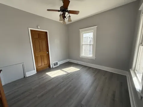 4315 4TH Avenue Moline IL 61265