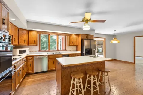 37W305 Crane Road St. Charles IL 60175