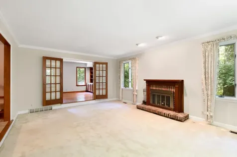 37W305 Crane Road St. Charles IL 60175
