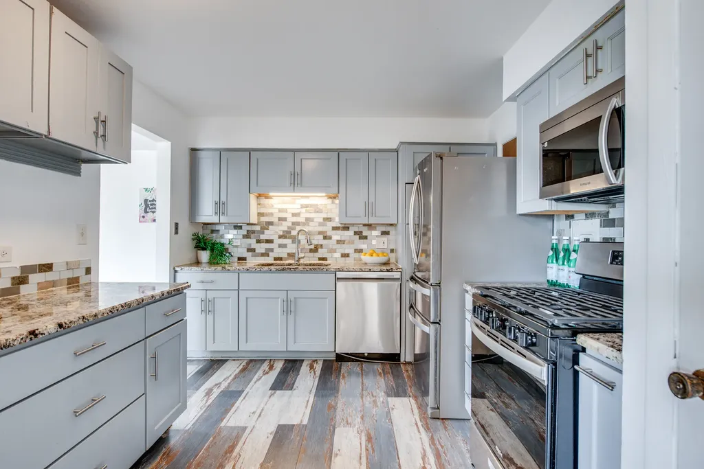 1313B South Rebecca Road Lombard IL 60148