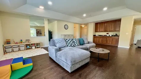 1923 Byman Lane Vernon Hills IL 60061
