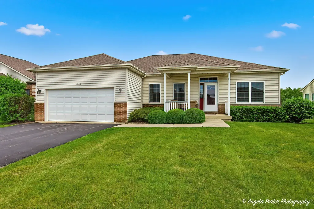 1004 Monroe Avenue Mchenry IL 60050