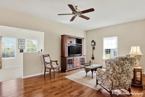 1004 Monroe Avenue Mchenry IL 60050