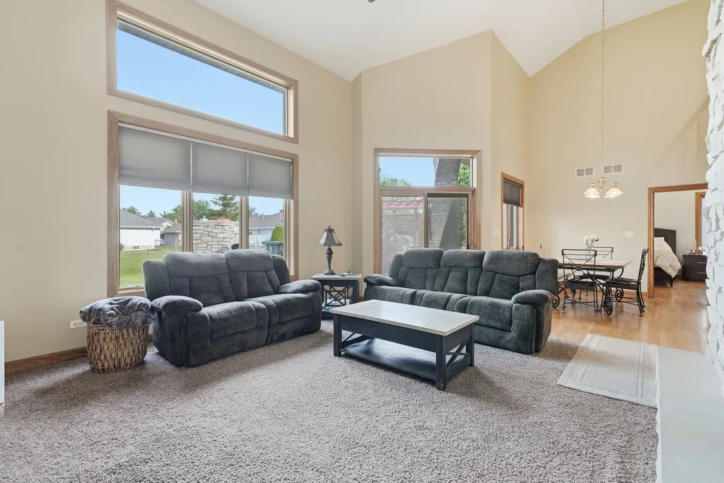 408 Siesta Drive New Lenox IL 60451
