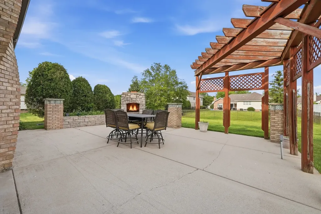 408 Siesta Drive New Lenox IL 60451