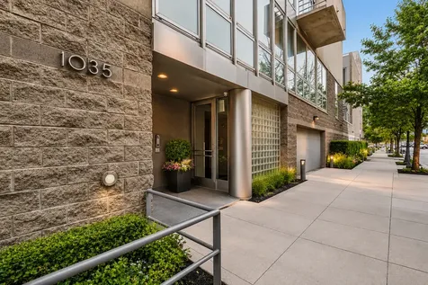 1035 West Huron Street Chicago IL 60642