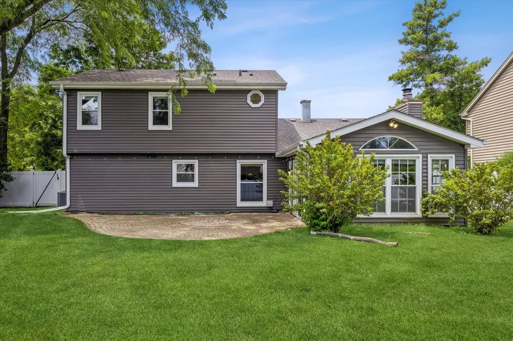 6155 Ivy Drive Lisle IL 60532