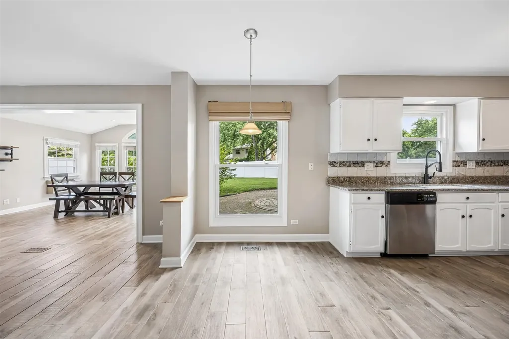 6155 Ivy Drive Lisle IL 60532