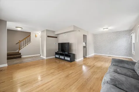 6155 Ivy Drive Lisle IL 60532