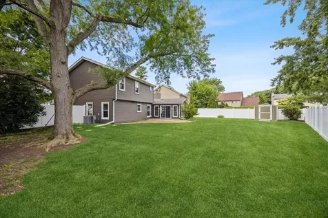 6155 Ivy Drive Lisle IL 60532