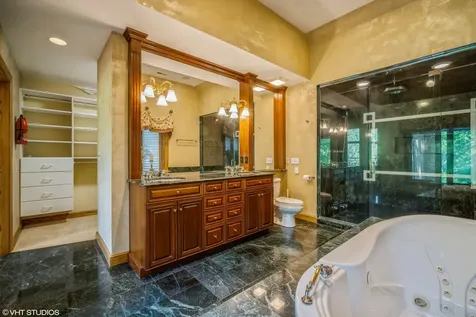 2870 Duffy Lane Riverwoods IL 60015