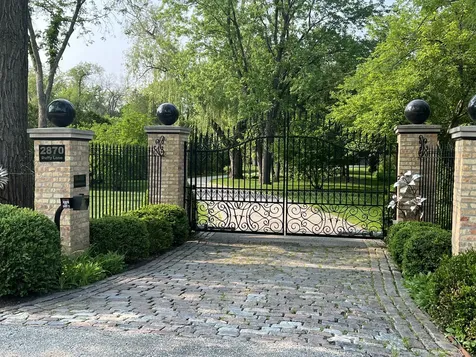 2870 Duffy Lane Riverwoods IL 60015