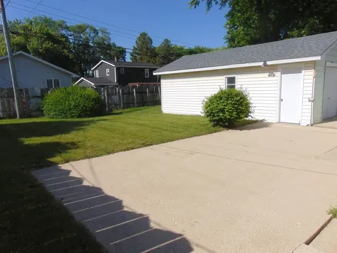2202 Saint Francis Avenue Joliet IL 60436
