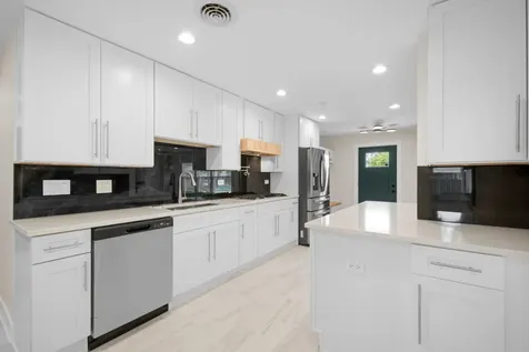 515 East 168th Place South Holland IL 60473