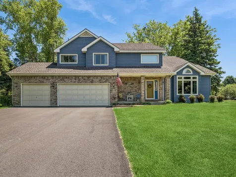 8814 Galleria Court Spring Grove IL 60081