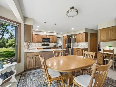 8814 Galleria Court Spring Grove IL 60081