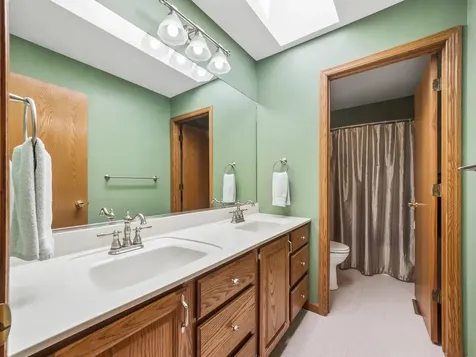8814 Galleria Court Spring Grove IL 60081