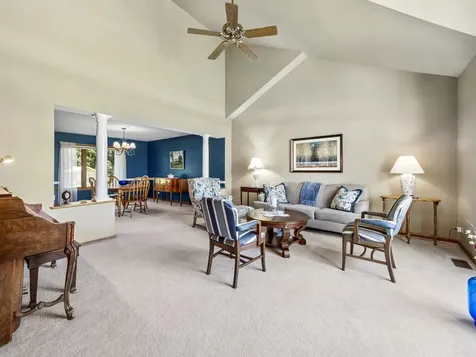 8814 Galleria Court Spring Grove IL 60081