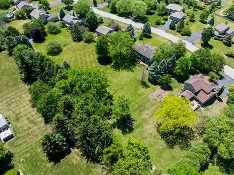 8814 Galleria Court Spring Grove IL 60081