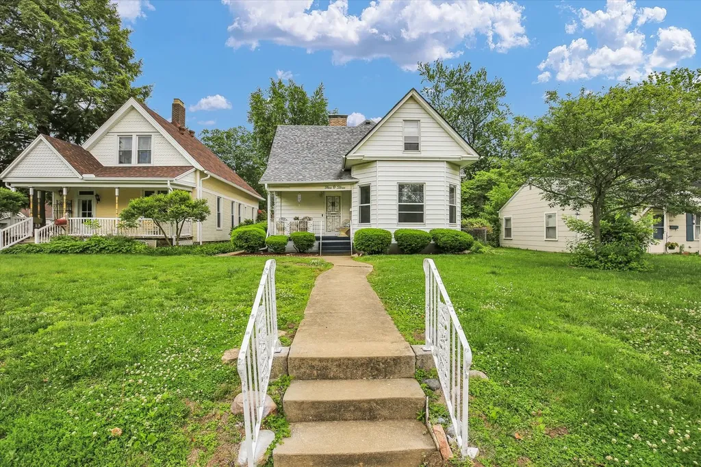 503 South Buchanan Street Danville IL 61832