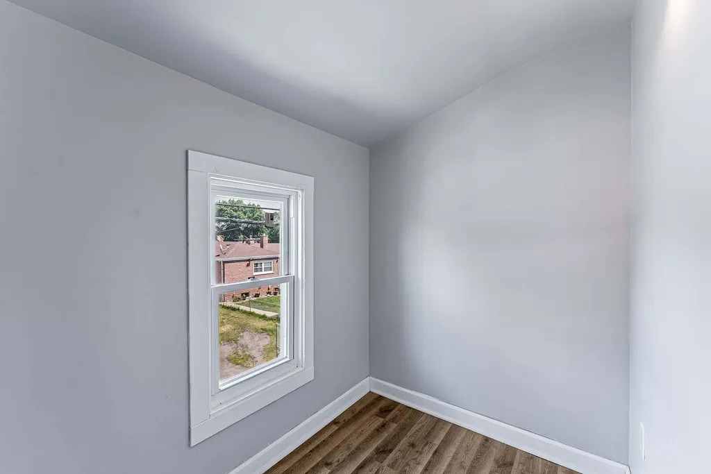 11319 South Green Bay Avenue Chicago IL 60617