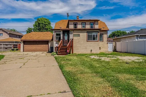 11319 South Green Bay Avenue Chicago IL 60617